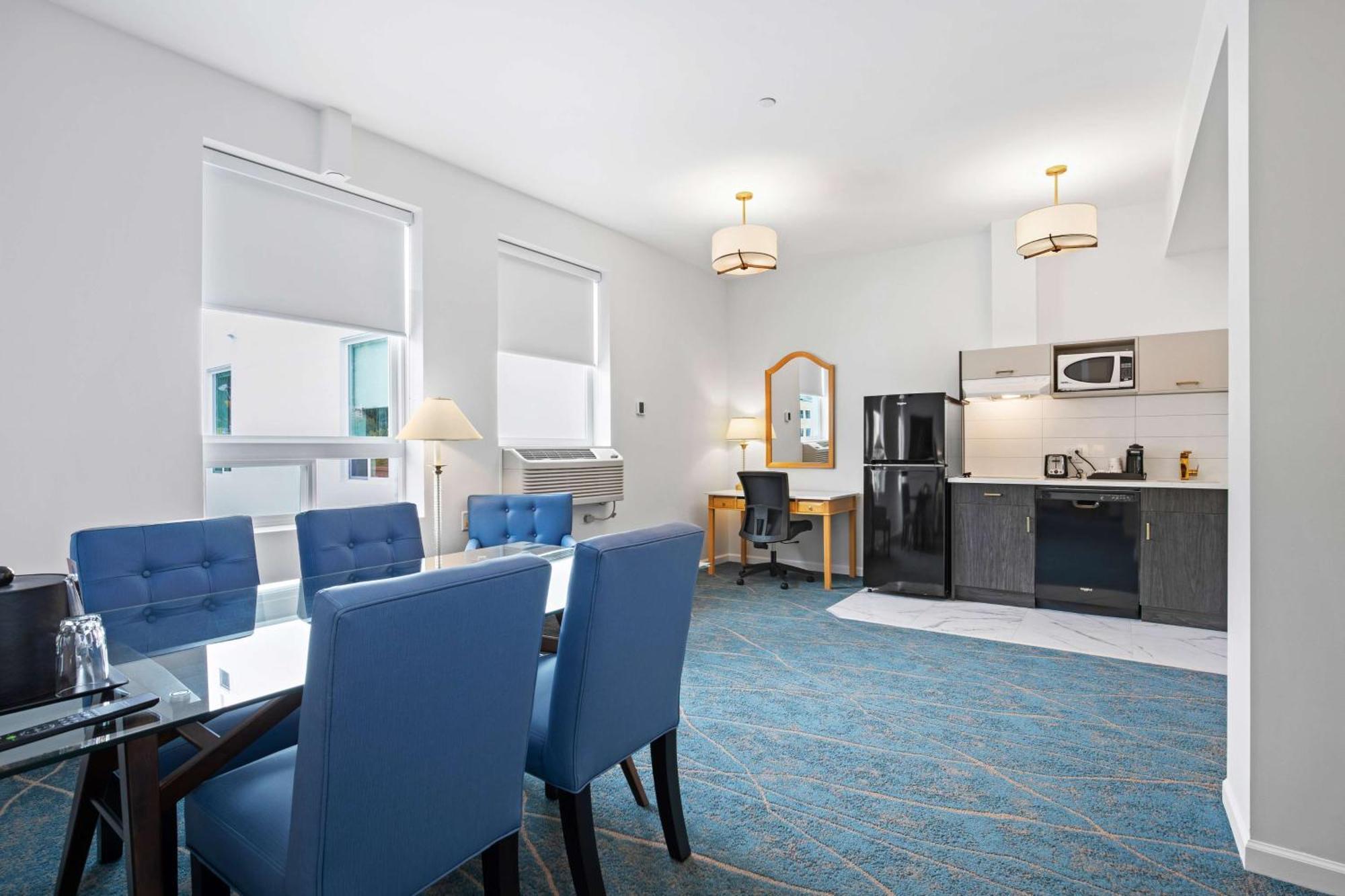 Crown Columbia Hotel; BW Premier Collection Trail Экстерьер фото