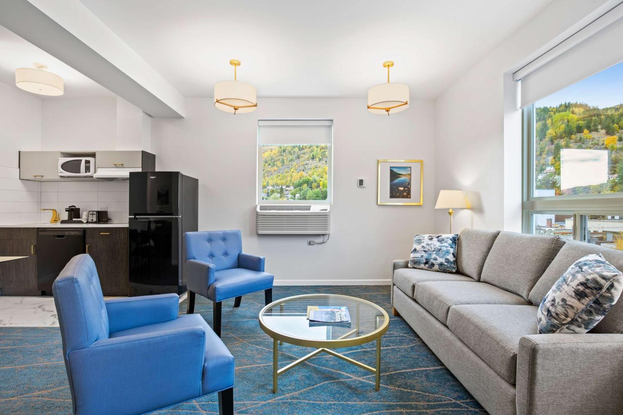 Crown Columbia Hotel; BW Premier Collection Trail Экстерьер фото