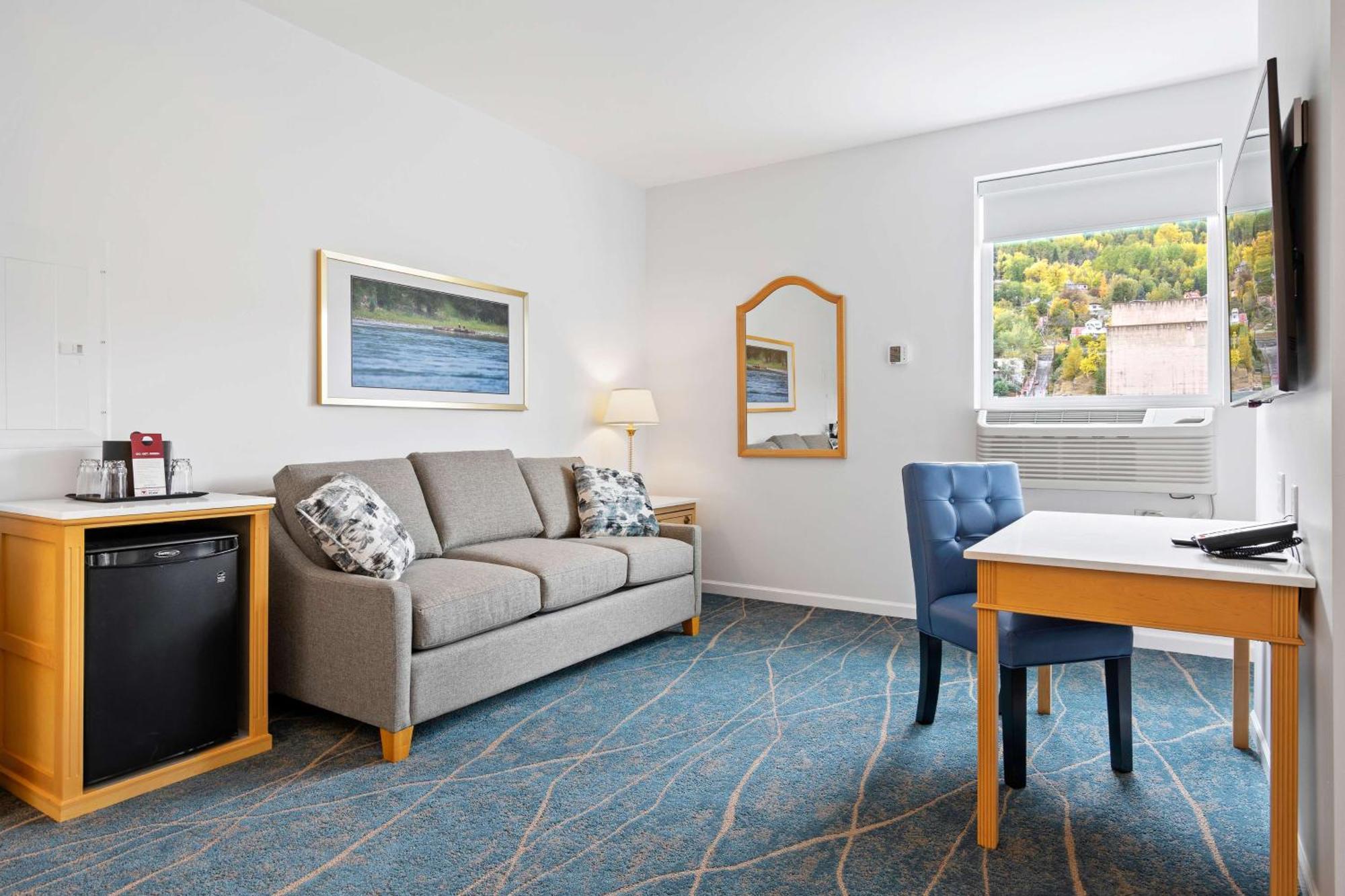 Crown Columbia Hotel; BW Premier Collection Trail Экстерьер фото