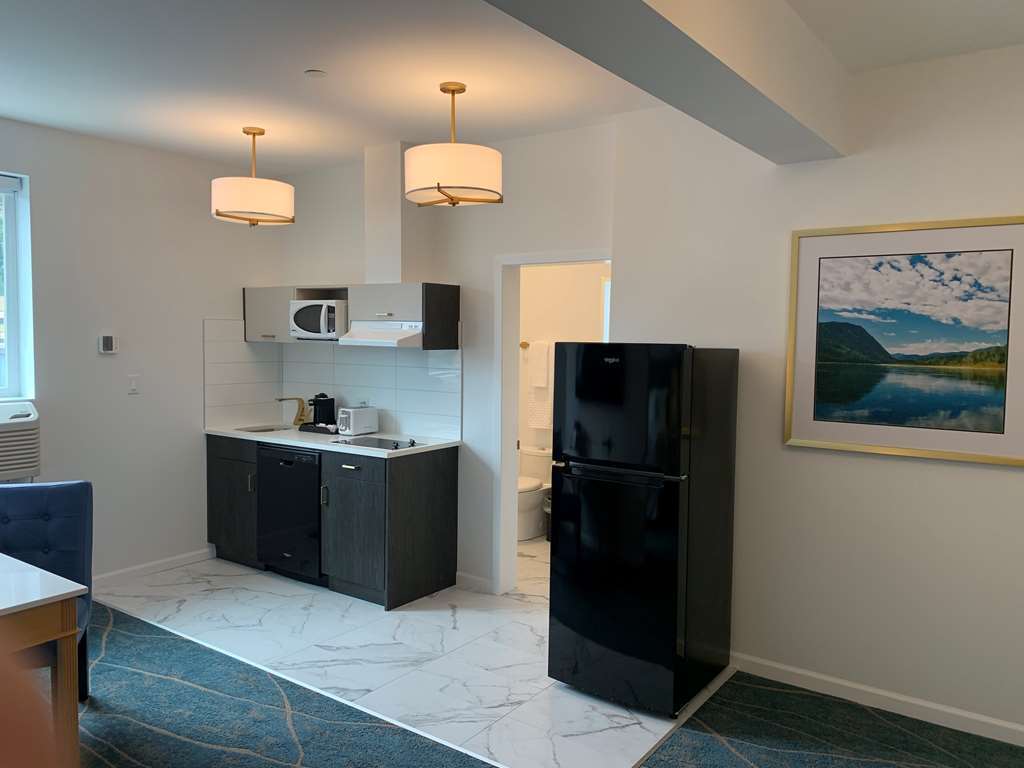 Crown Columbia Hotel; BW Premier Collection Trail Номер фото