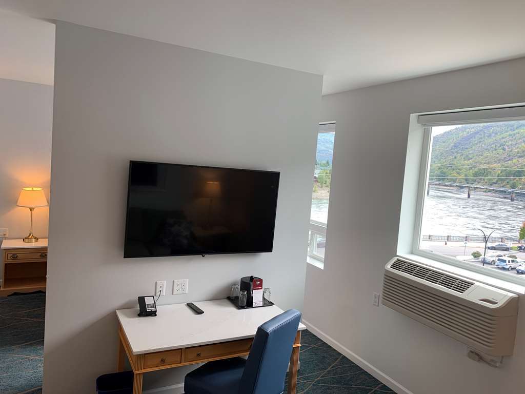 Crown Columbia Hotel; BW Premier Collection Trail Номер фото